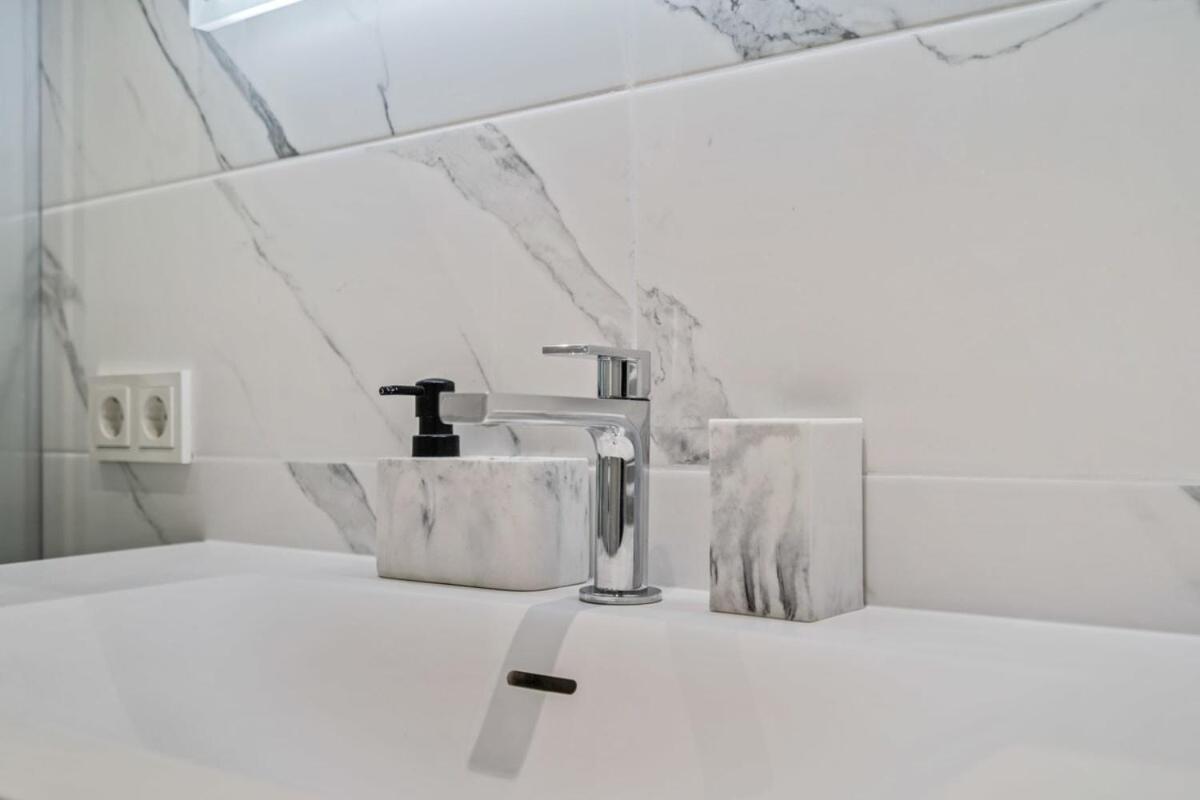 Appartement De Luxe 1 Chambre A Coucher, Centre Commercial, Piscine Et Fitness Λουξεμβούργο Εξωτερικό φωτογραφία